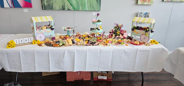 Kuhns Den Bar & Grill