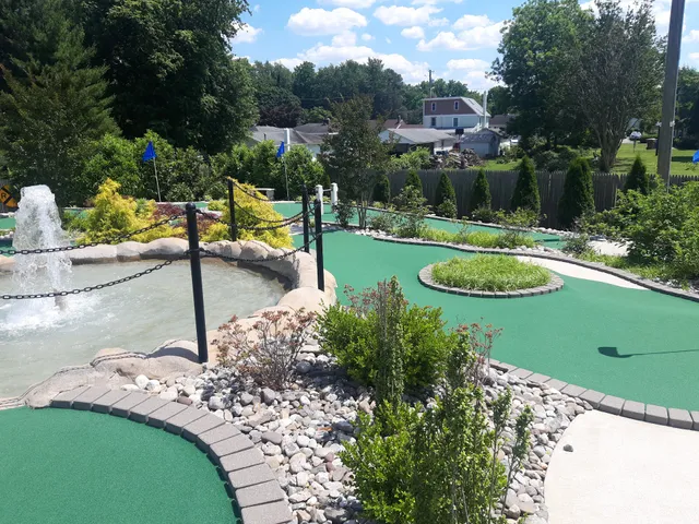 Three sweet sisters miniature golf