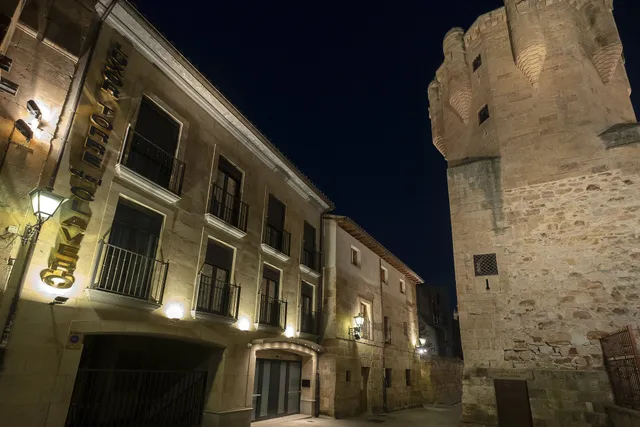 Hotel Torre del Clavero