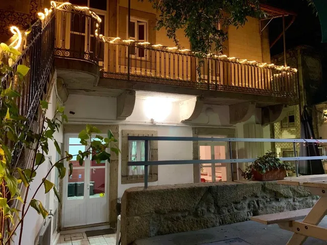 Urban Garden Porto Central Hostel