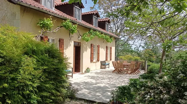 Maison Oya - Gîte & Yourte à Montréal du Gers