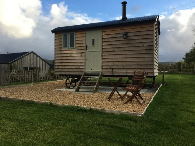 40 Bernisdale - The Sabhal and Shepherds Hut