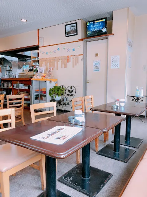 プチカフェ プー/気まぐれ居酒屋Pooh