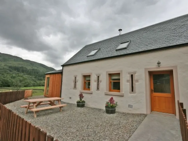 Benmore Byre & Stable