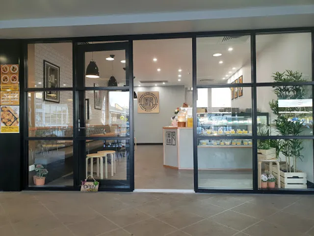 MEEMEE SUSHI & CHICKEN