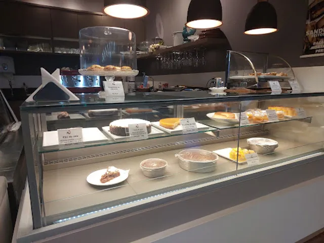 Delícias Portuguesas Mercearia e gastronomia