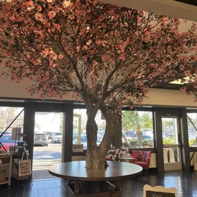 Kendall’s Kitchen World Kafe