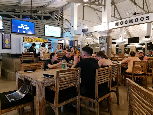 Moo Moo's Steakhouse Bar & Grill