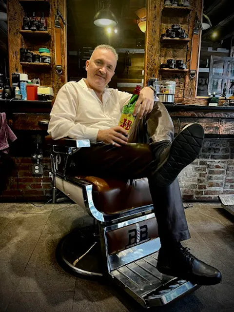 Rafaels Barbershop Vintage NYC