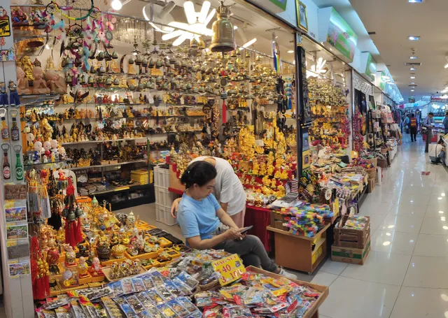 Watergate Night Market