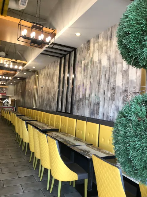 405 COM TAM & NOODLE