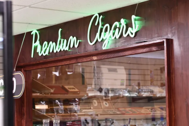 Puffcity Smoke Shop | Little Falls, NJ