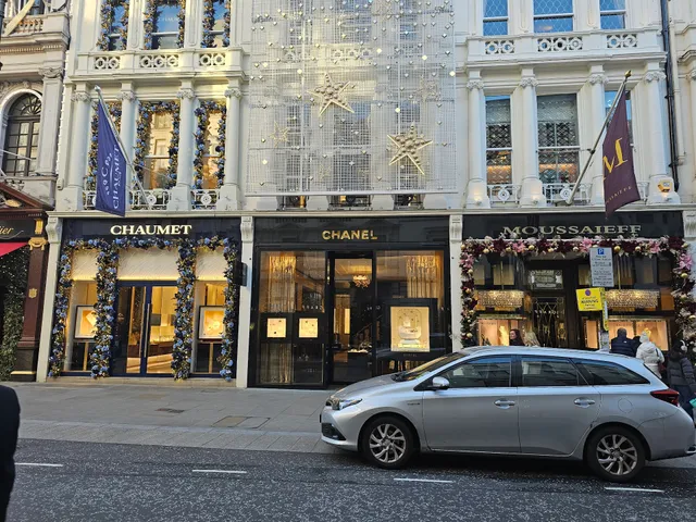 CHANEL Fine Jewellery New Bond St. Store