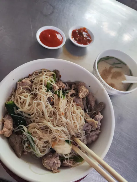 Kyay Oh Ba Yin - ​ကြေးအိုးဘုရင် (Botataung Branch)