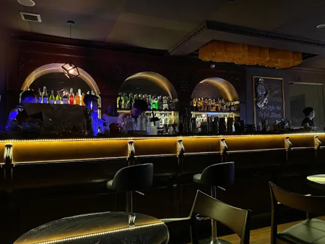 Serein Cafe & Lounge