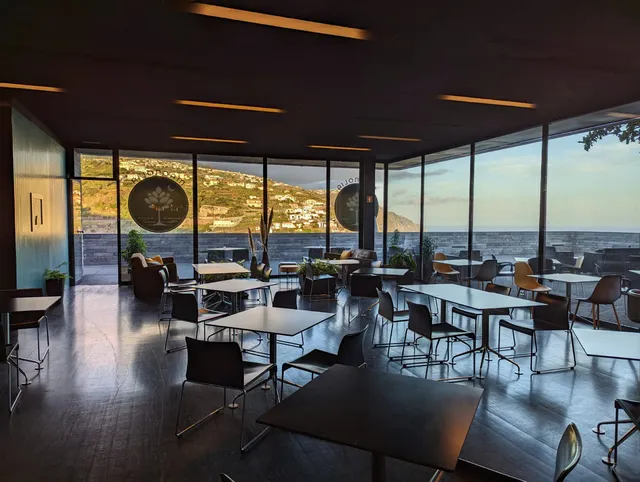 Magnolia Contemporary Bar & Restaurant