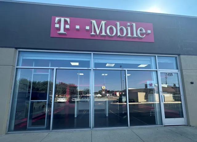 T-Mobile Authorized Retailer