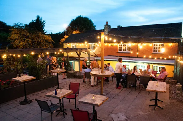 Los Reyes Tapas & Wine Bar