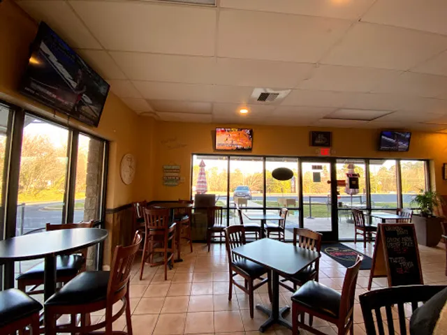 Latitudes Bar and Grill