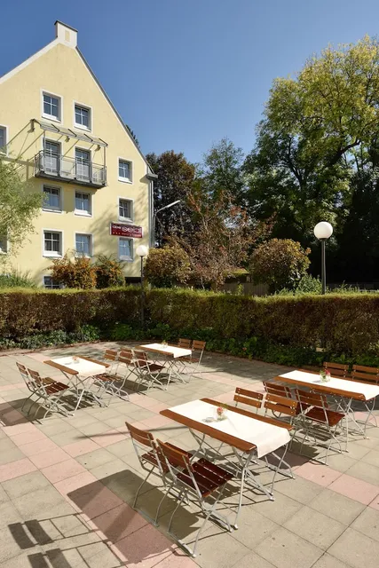 Das Seidl Hotel wird bald zum Coffee Fellows Hotel Puchheim