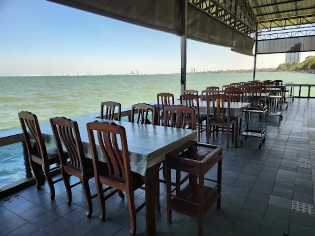 Je Juk 4 Seafood Restaurant