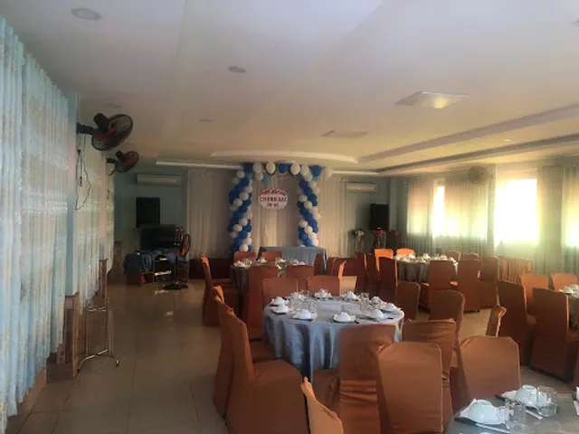 Nhà Hàng Nam Phương