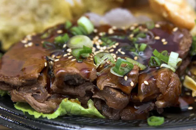 Rotasu Hibachi (E.55th)