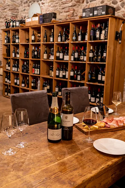 AI VICOLI Enoteca & Wine Bar