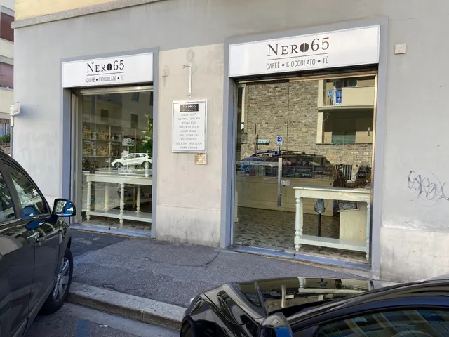 Cioccolateria Torrefazione Nero65