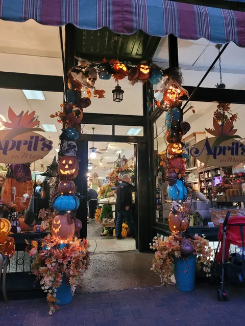 April's on Main