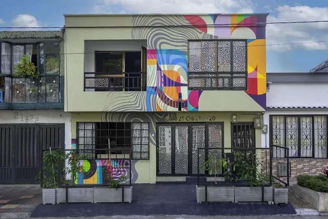 VEINTIUNA HOSTAL Y COLIVING