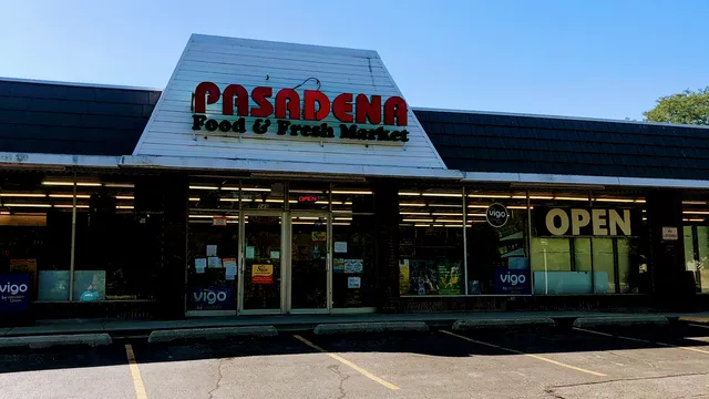 Pasadena supermarket and tobacco vape shop