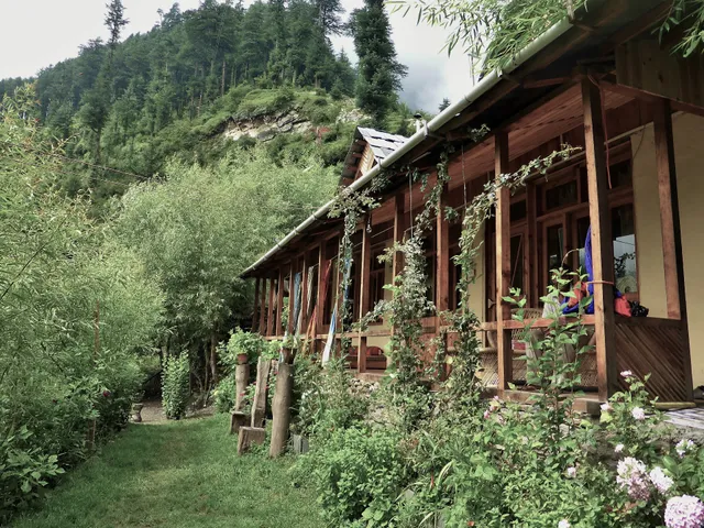 Narayan Homestay Cottages