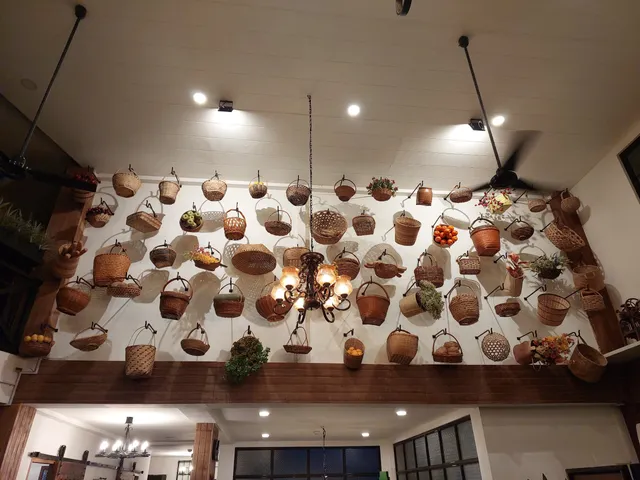 Ricardo's by Cucina Higala