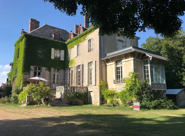 Le Petit Chateau De La Brosse