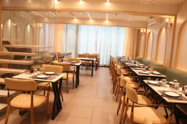 Hotel Sri Krishna - Pure Veg