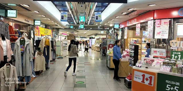 까르띠에 신세계백화점 타임스퀘어점