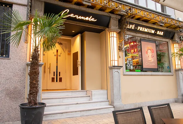 CARMELA Premium Bar