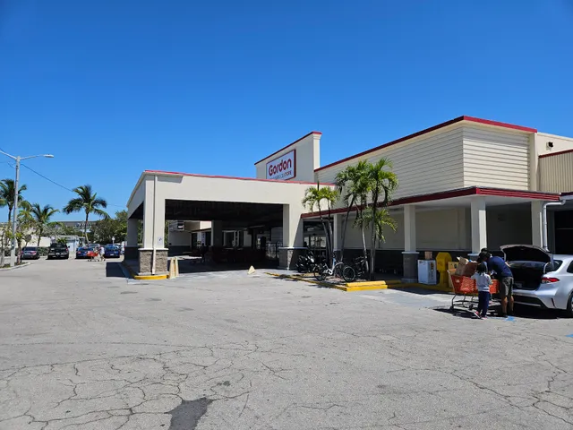 Gordon Food Service Store