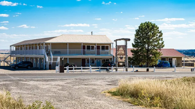 Badlands Inn