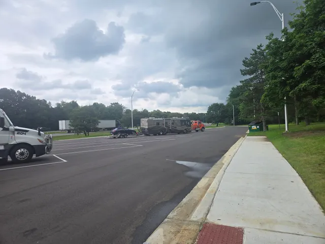 I-94 Parking Eastbound