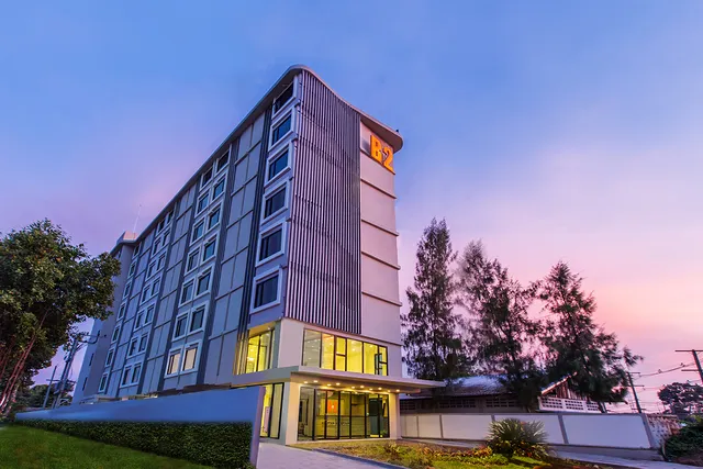 B2 Ubon Premier Hotel