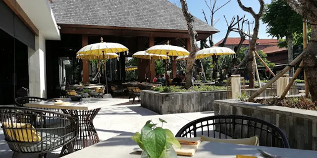 Sands Restaurant at The Anvaya Beach Resort Bali