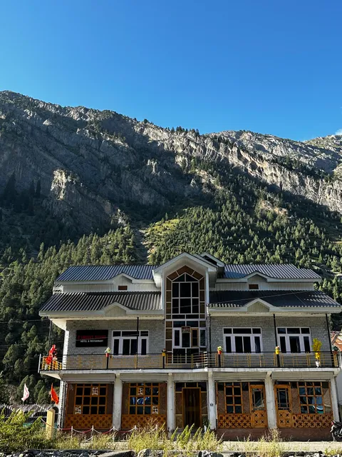 D' SHIEKH'S RESORT GUREZ