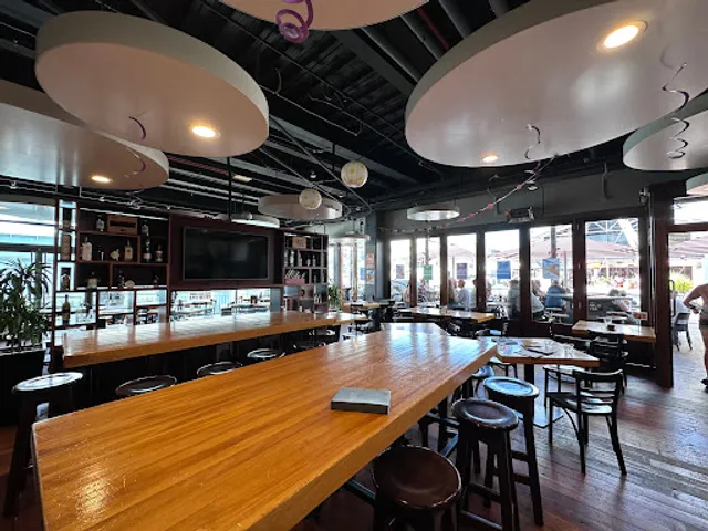 BIN44 Restaurant & Bar