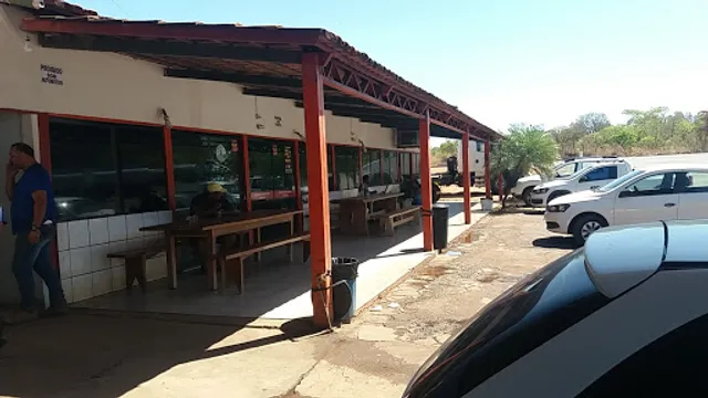 Restaurante e lanchonete goiano
