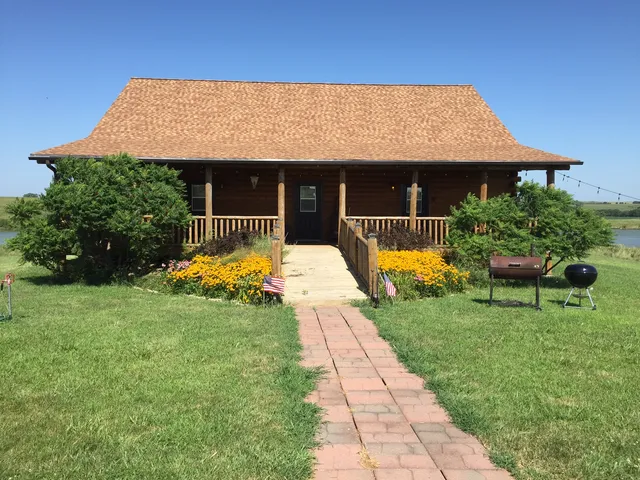 Big Blue Ranch and Lodge