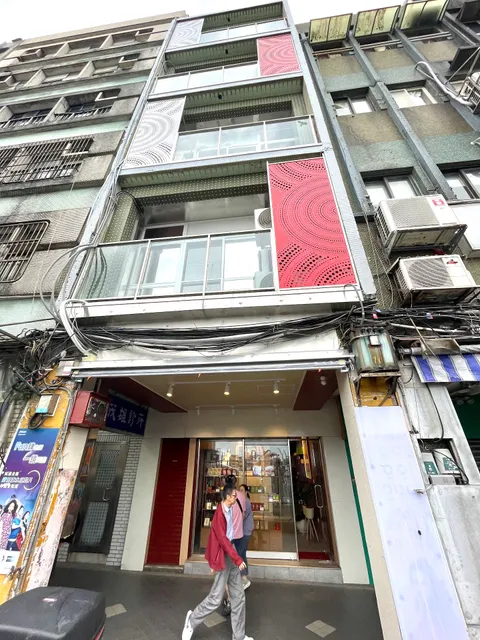 China Cruises Hostel