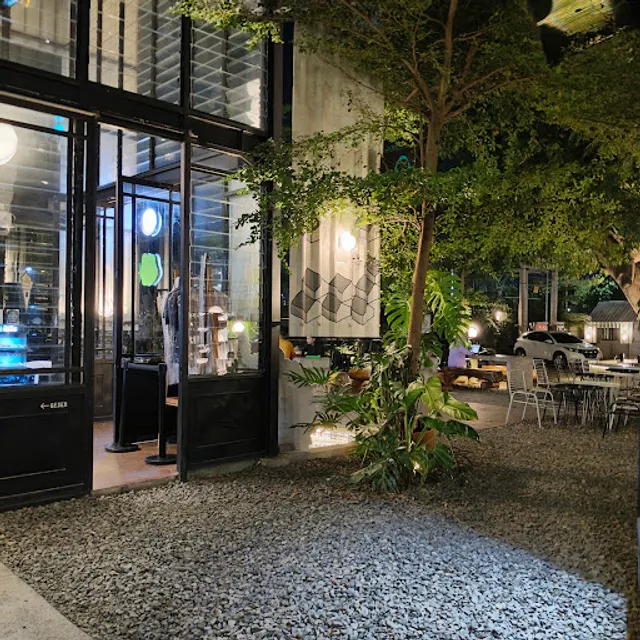 Nako Coffee Shop Lampung