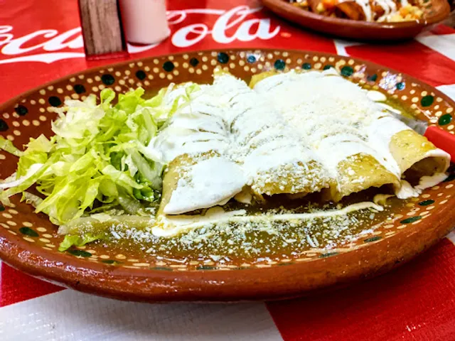 Cenaduría Avenida Antojitos Mexicanos